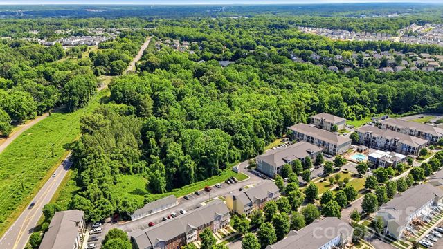 1321 Mecklenburg Highway, Mooresville, NC 28115
