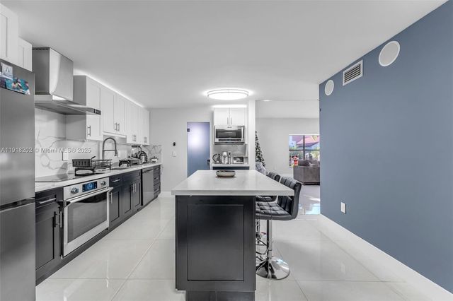 11830 SW 104th Ln, Miami, FL 33186