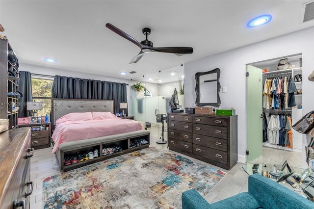 11830 SW 104th Ln, Miami, FL 33186