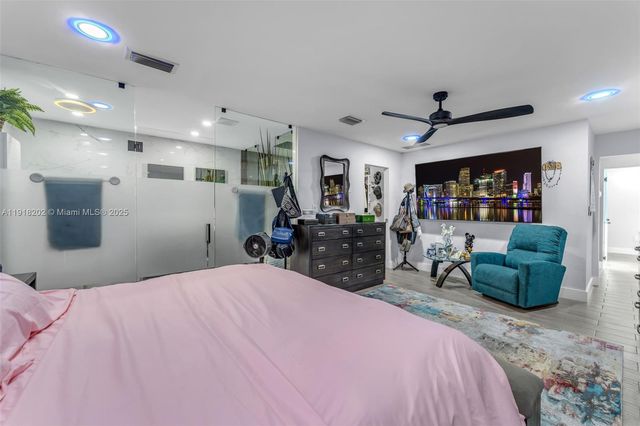 11830 SW 104th Ln, Miami, FL 33186