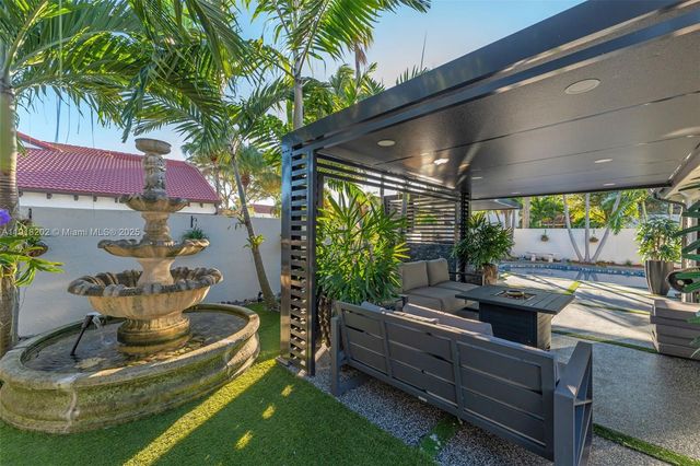 11830 SW 104th Ln, Miami, FL 33186