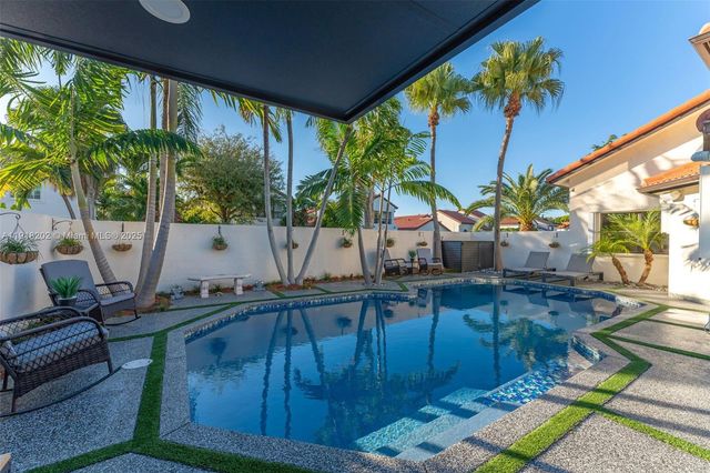 11830 SW 104th Ln, Miami, FL 33186