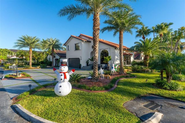 11830 SW 104th Ln, Miami, FL 33186