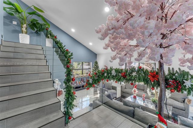 11830 SW 104th Ln, Miami, FL 33186