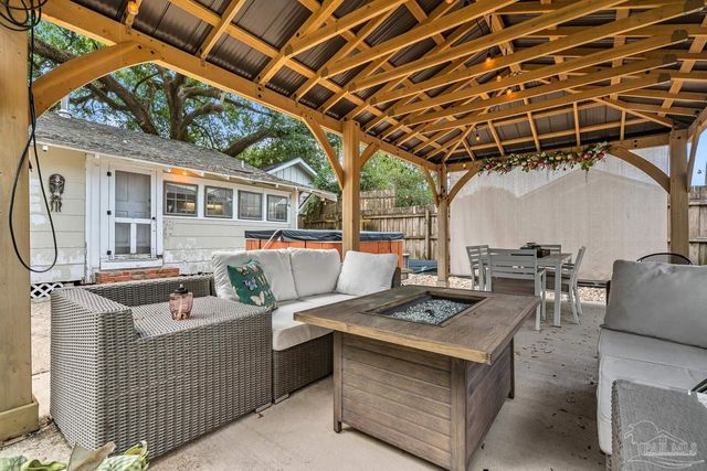 1510 E Avery St, Pensacola, FL 32503