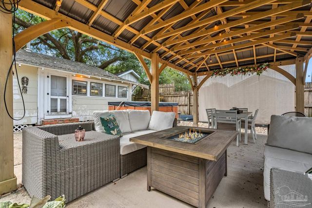 1510 E Avery St, Pensacola, FL 32503