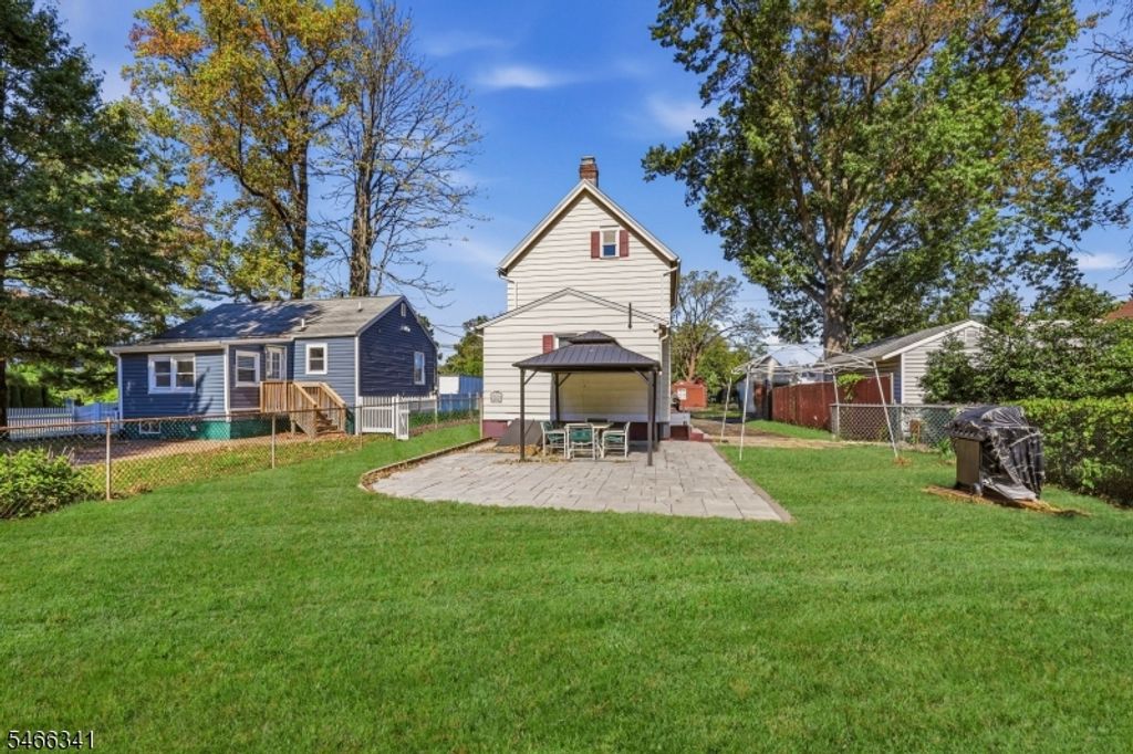 111 Ayers Pl, South Bound Brook Boro, NJ 08880 — photo 3