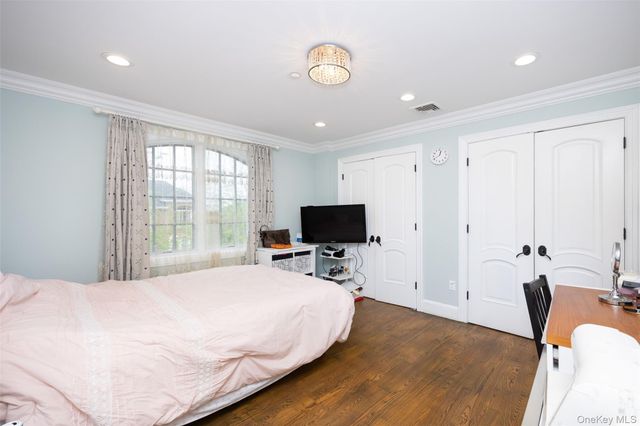 150-50 6th Avenue, Whitestone, NY 11357