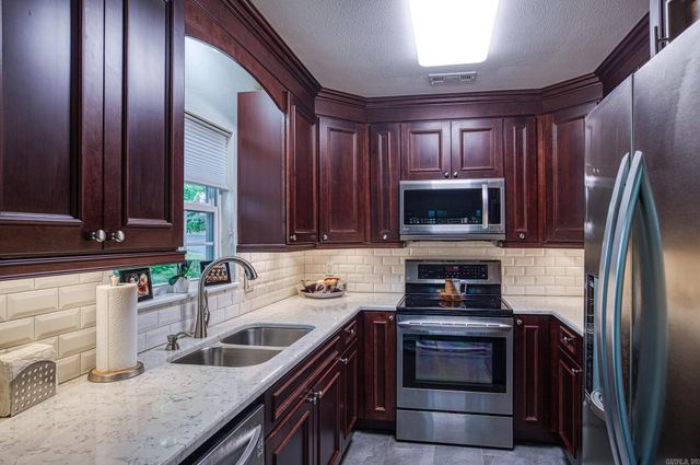 44 Perralena Way, Hot Springs Village, AR 71909
