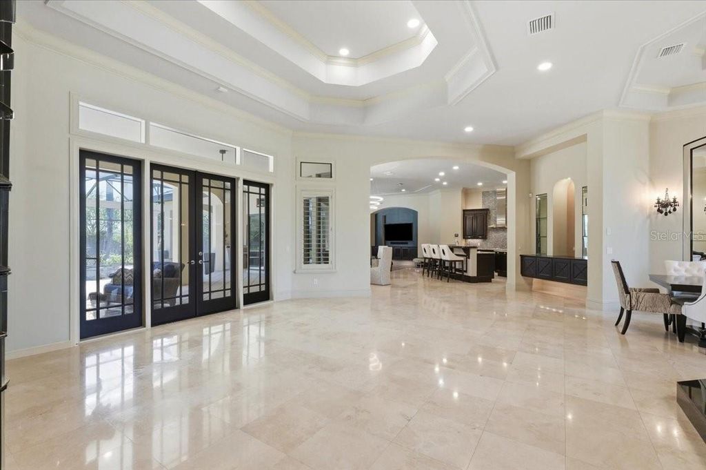 Image 14 of property listing at 13431 BELLARIA CIRCLE, Windermere, FL 34786