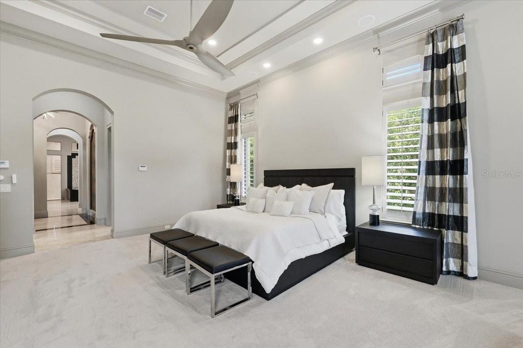Image 30 of property listing at 13431 BELLARIA CIRCLE, Windermere, FL 34786
