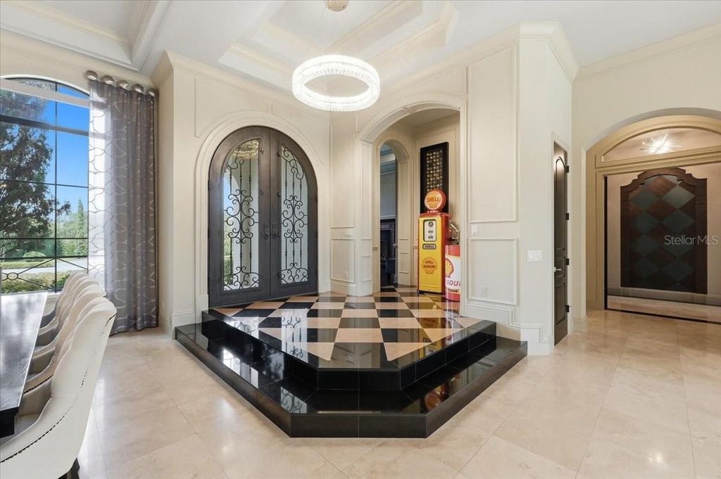 Image 9 of property listing at 13431 BELLARIA CIRCLE, Windermere, FL 34786