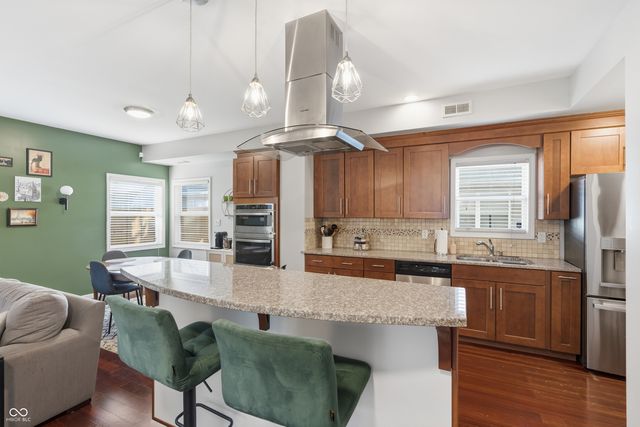 2042 N College Avenue, Indianapolis, IN 46202