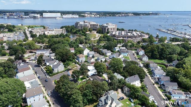 75 Willetts Avenue, New London, CT 06320
