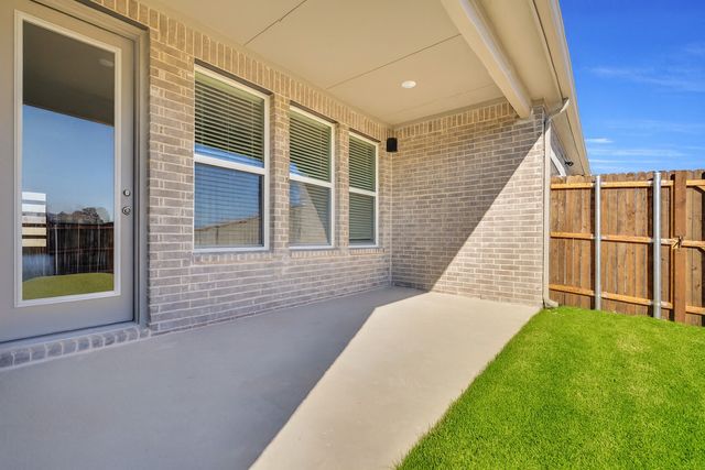 1026 Beaverbrook Lane, Desoto, TX 75115