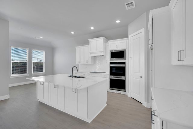 1026 Beaverbrook Lane, Desoto, TX 75115