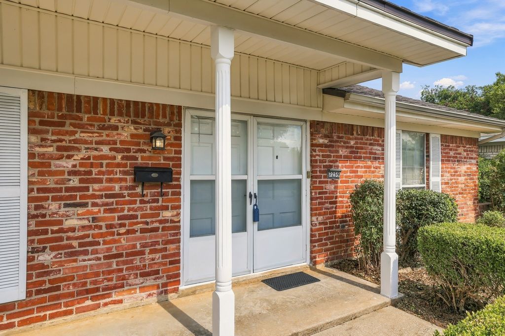 7259 Yolanda Drive, Fort Worth, TX 76112 — photo 2