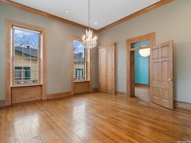 231 WASHINGTON, San Antonio, TX 78204