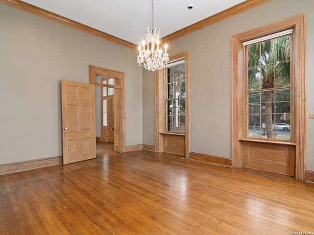 231 WASHINGTON, San Antonio, TX 78204