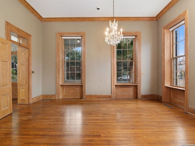 231 WASHINGTON, San Antonio, TX 78204