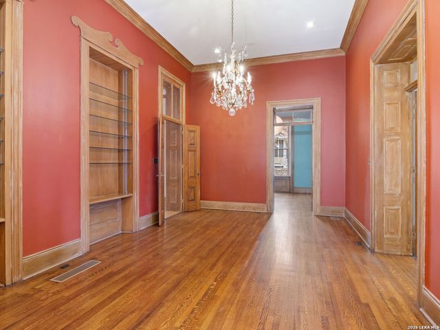 231 WASHINGTON, San Antonio, TX 78204