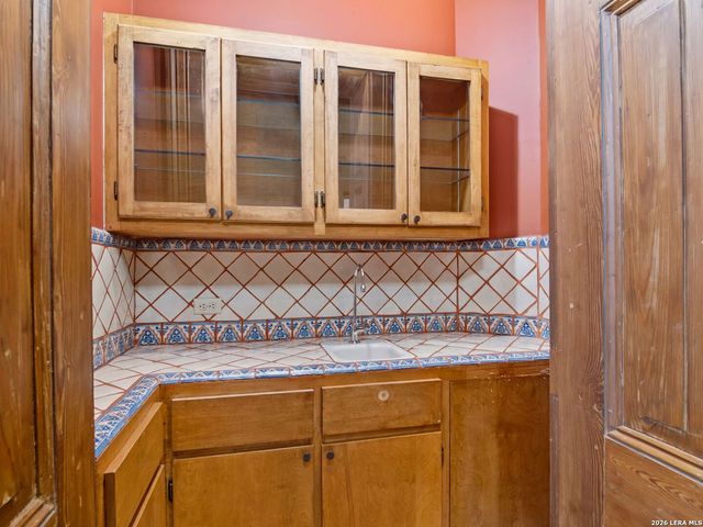 231 WASHINGTON, San Antonio, TX 78204