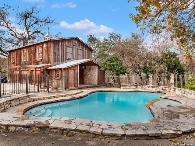 231 WASHINGTON, San Antonio, TX 78204