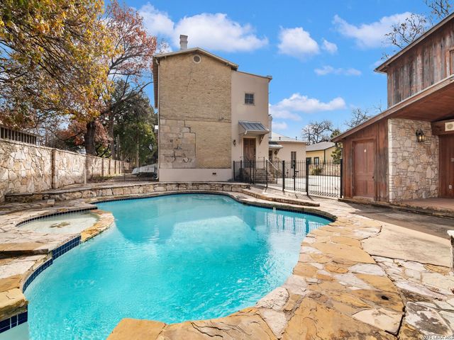 231 WASHINGTON, San Antonio, TX 78204