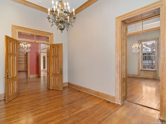 231 WASHINGTON, San Antonio, TX 78204