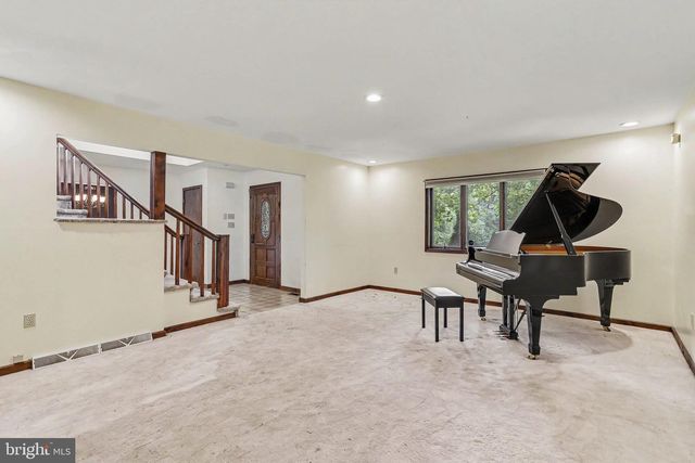 6651 DARK HOLLOW RD, Wrightsville, PA 17368