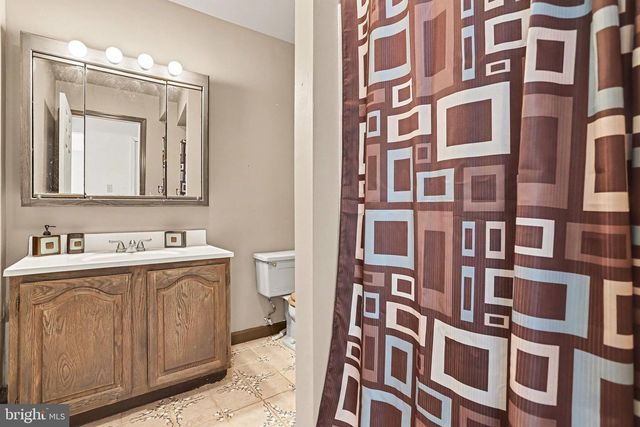 6651 DARK HOLLOW RD, Wrightsville, PA 17368