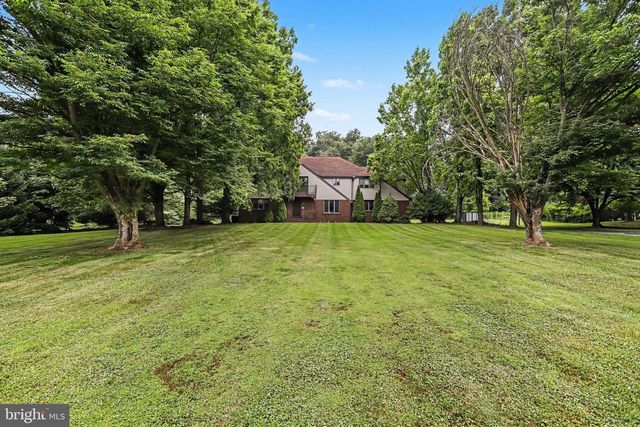 6651 DARK HOLLOW RD, Wrightsville, PA 17368