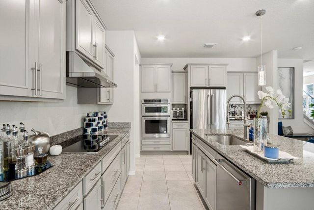 1592 BURSERA Terrace, Hollywood, FL 33021