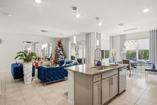 1592 BURSERA Terrace, Hollywood, FL 33021