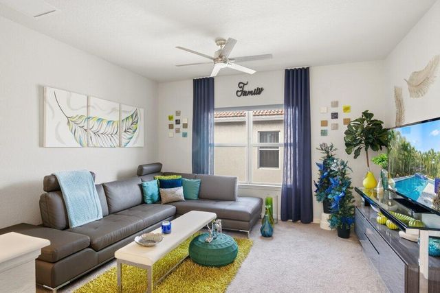 1592 BURSERA Terrace, Hollywood, FL 33021