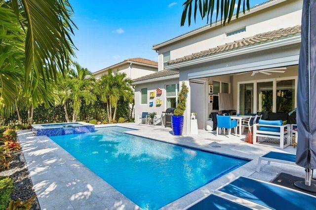 1592 BURSERA Terrace, Hollywood, FL 33021