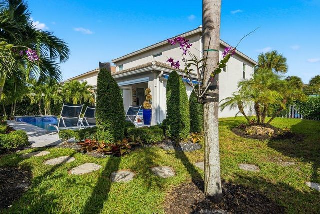 1592 BURSERA Terrace, Hollywood, FL 33021
