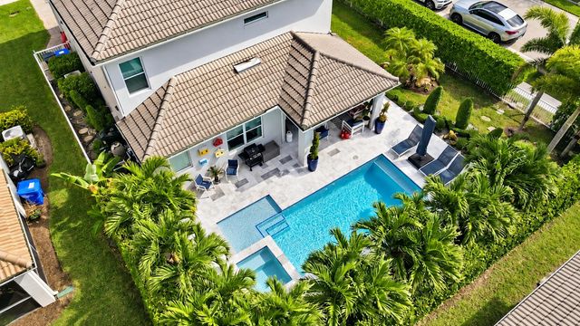 1592 BURSERA Terrace, Hollywood, FL 33021