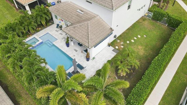 1592 BURSERA Terrace, Hollywood, FL 33021