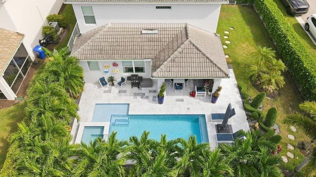 1592 BURSERA Terrace, Hollywood, FL 33021