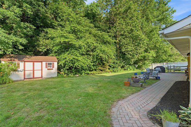 24 Lafayette Road, Tappan, NY 10983