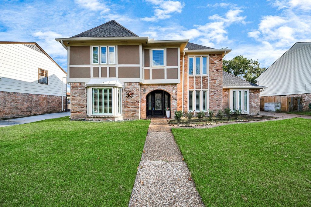 1719 Saddlecreek Drive, Houston, TX 77090