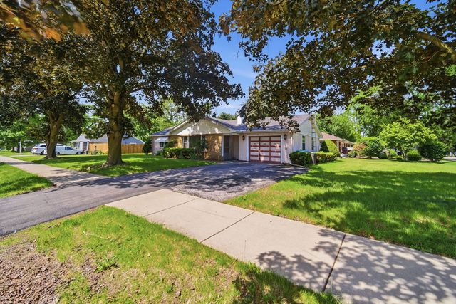 934 Pennsylvania Avenue, Aurora, IL 60506