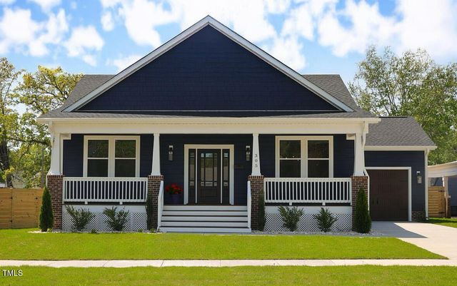 305 W Waddell Street, Selma, NC 27576