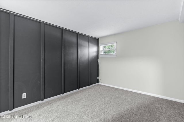 2300 Dundee Rd APT 6, Louisville, KY 40205