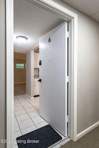 2300 Dundee Rd APT 6, Louisville, KY 40205
