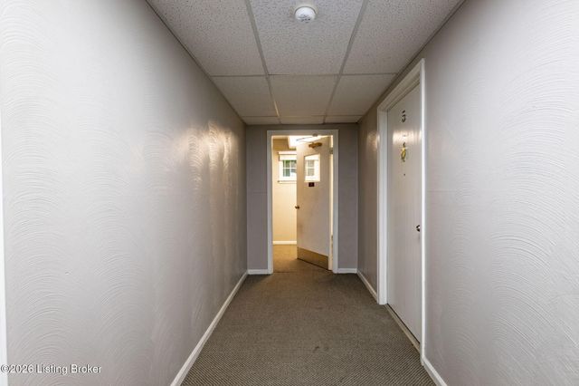 2300 Dundee Rd APT 6, Louisville, KY 40205