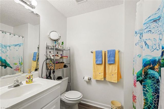 125 James Road, High Point, NC 27265