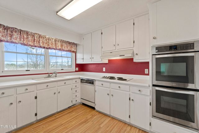 181 Walkers Ford Road, Greeneville, TN 37743