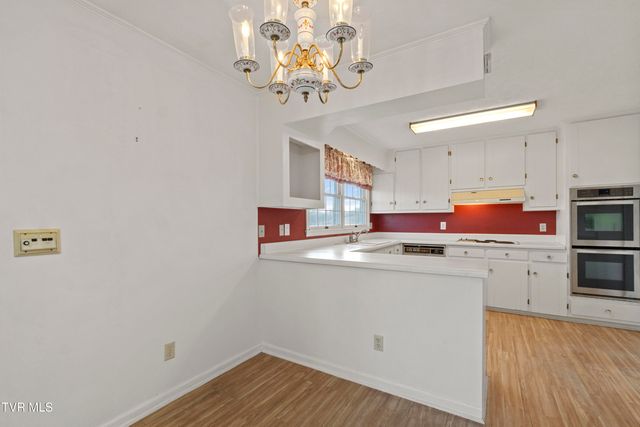 181 Walkers Ford Road, Greeneville, TN 37743